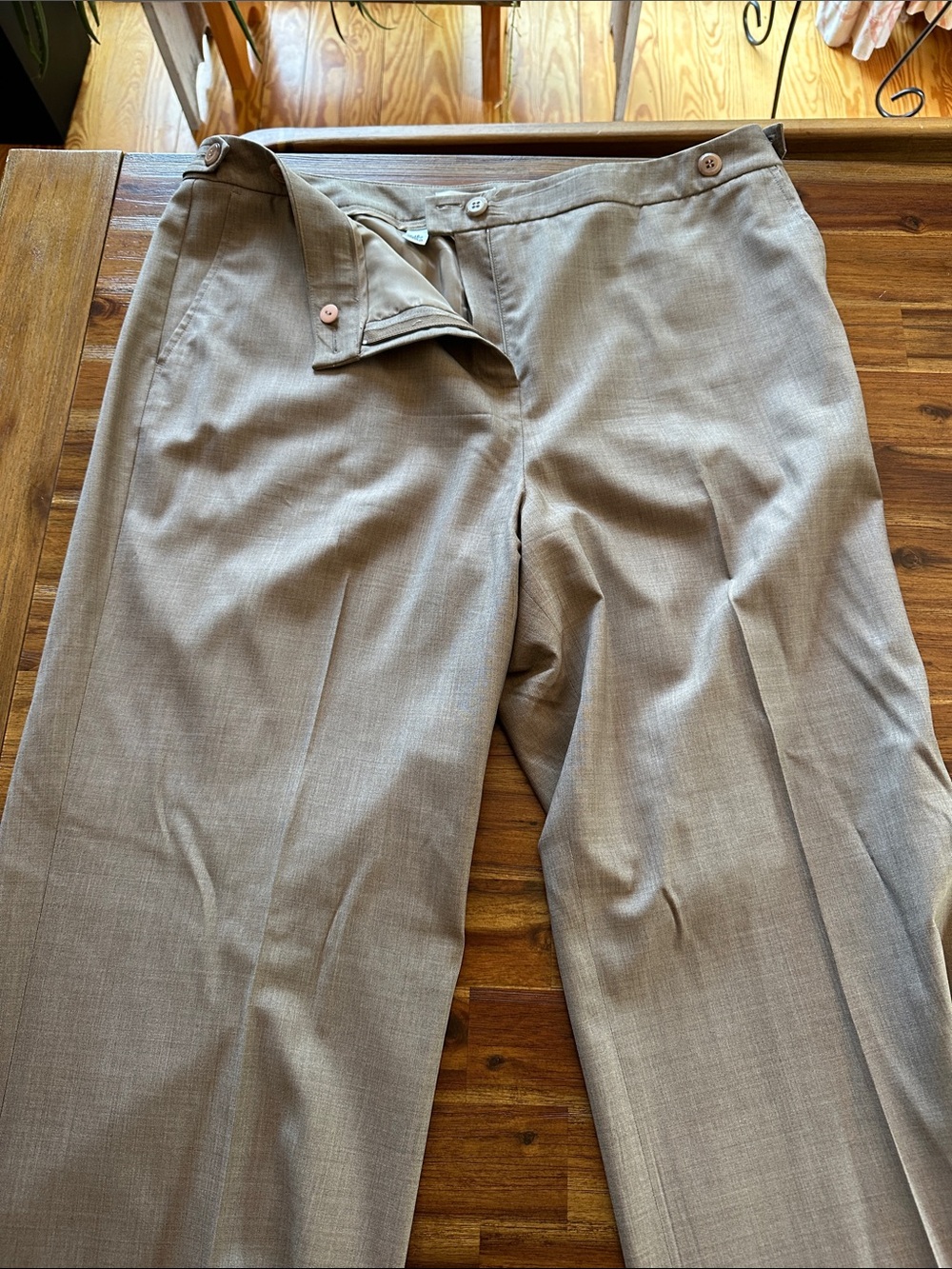 Talbots women’s Dress Pants in Light Taupe